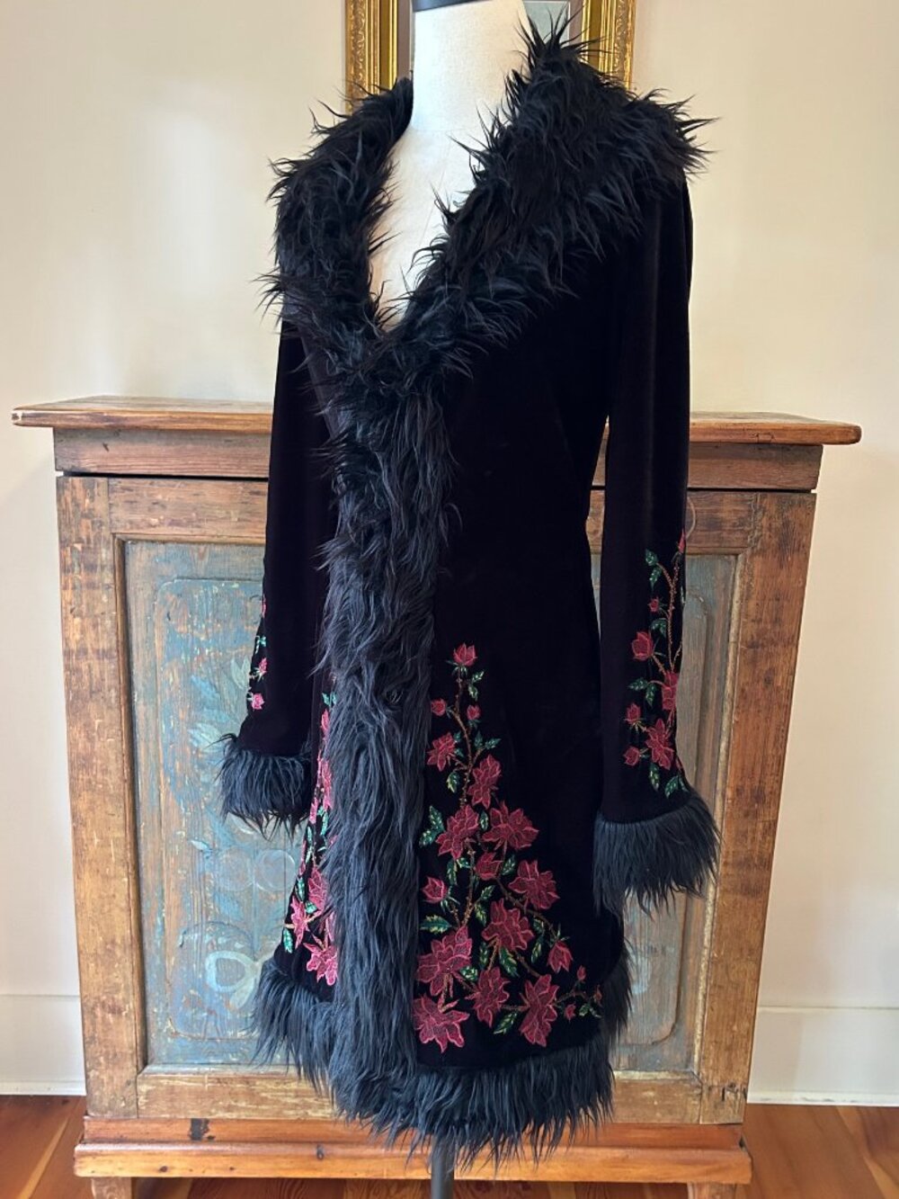 Vintage Betsey Johnson Black Velvet Faux Fur Embroidered Floral Duster Coat